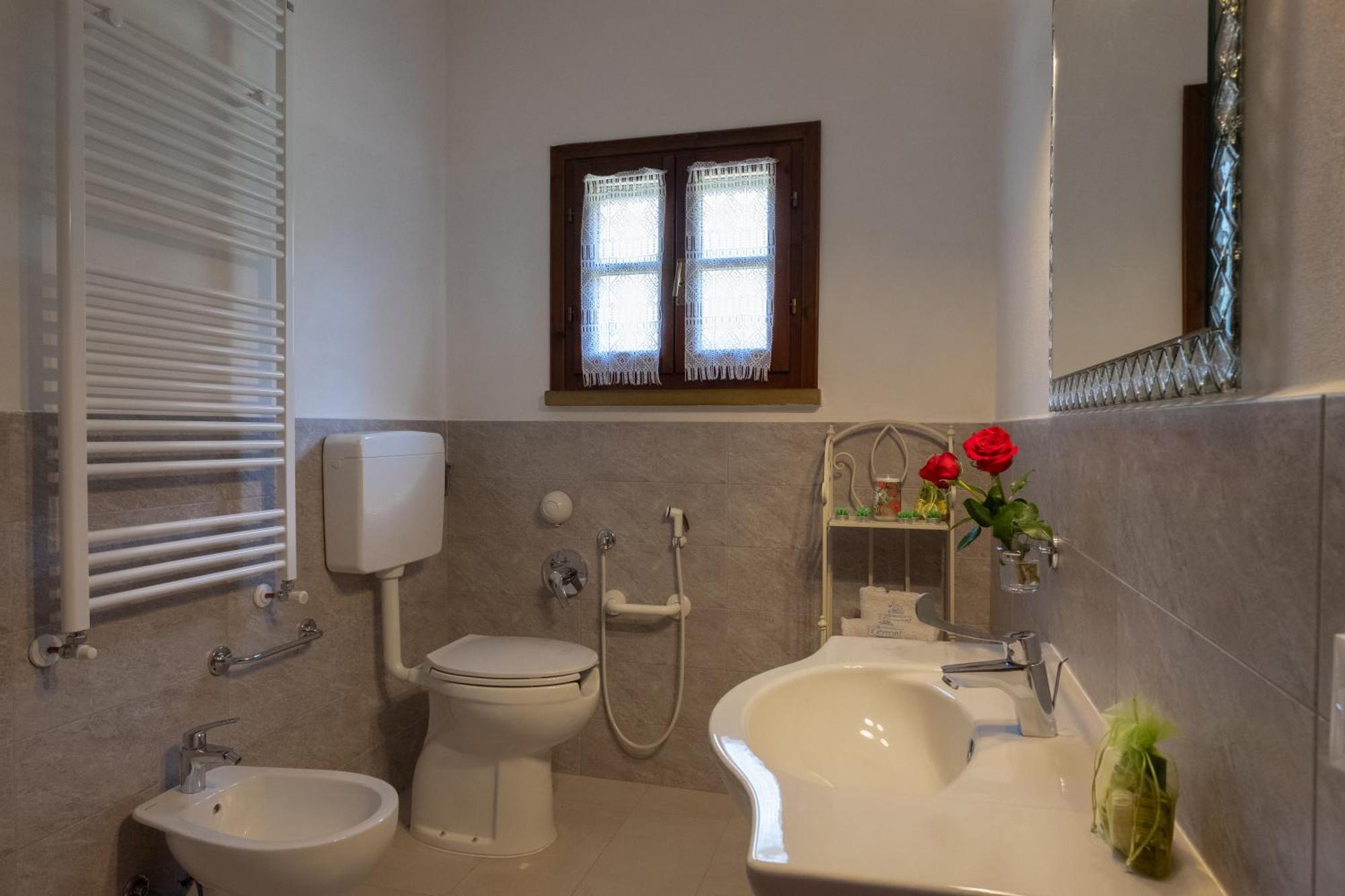 Agriturismo I Cerroni Montescudaio Eksteriør billede