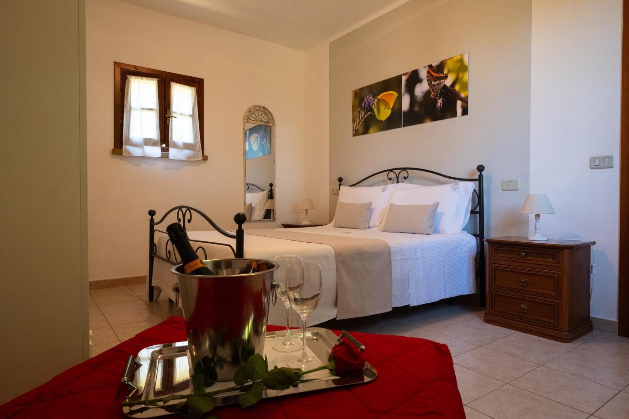 Agriturismo I Cerroni Montescudaio Eksteriør billede