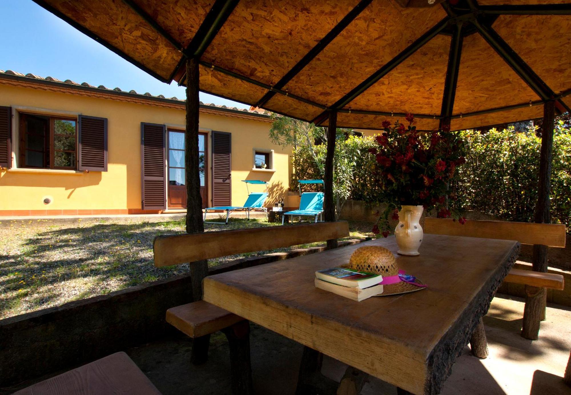 Agriturismo I Cerroni Montescudaio Eksteriør billede
